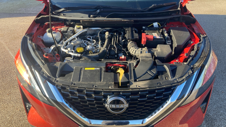 Nissan Qashqai 1.3 DiG-T MH N-Connecta 5dr Petrol Hatchback